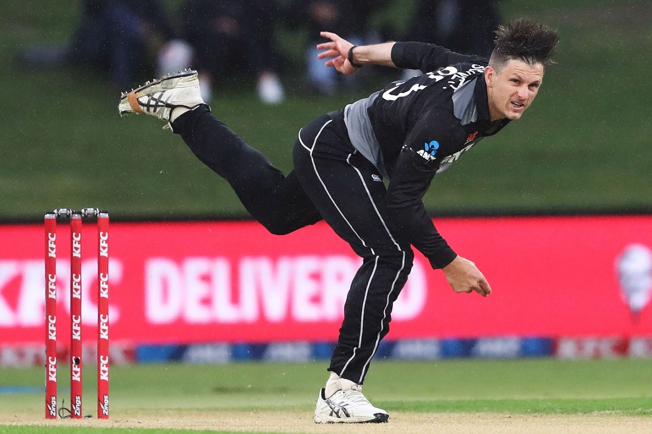 Hamish Bennett in his delivery stride, New Zealand vs West Indies, 3rd T20I, Mount Maunganui, November 30, 2020