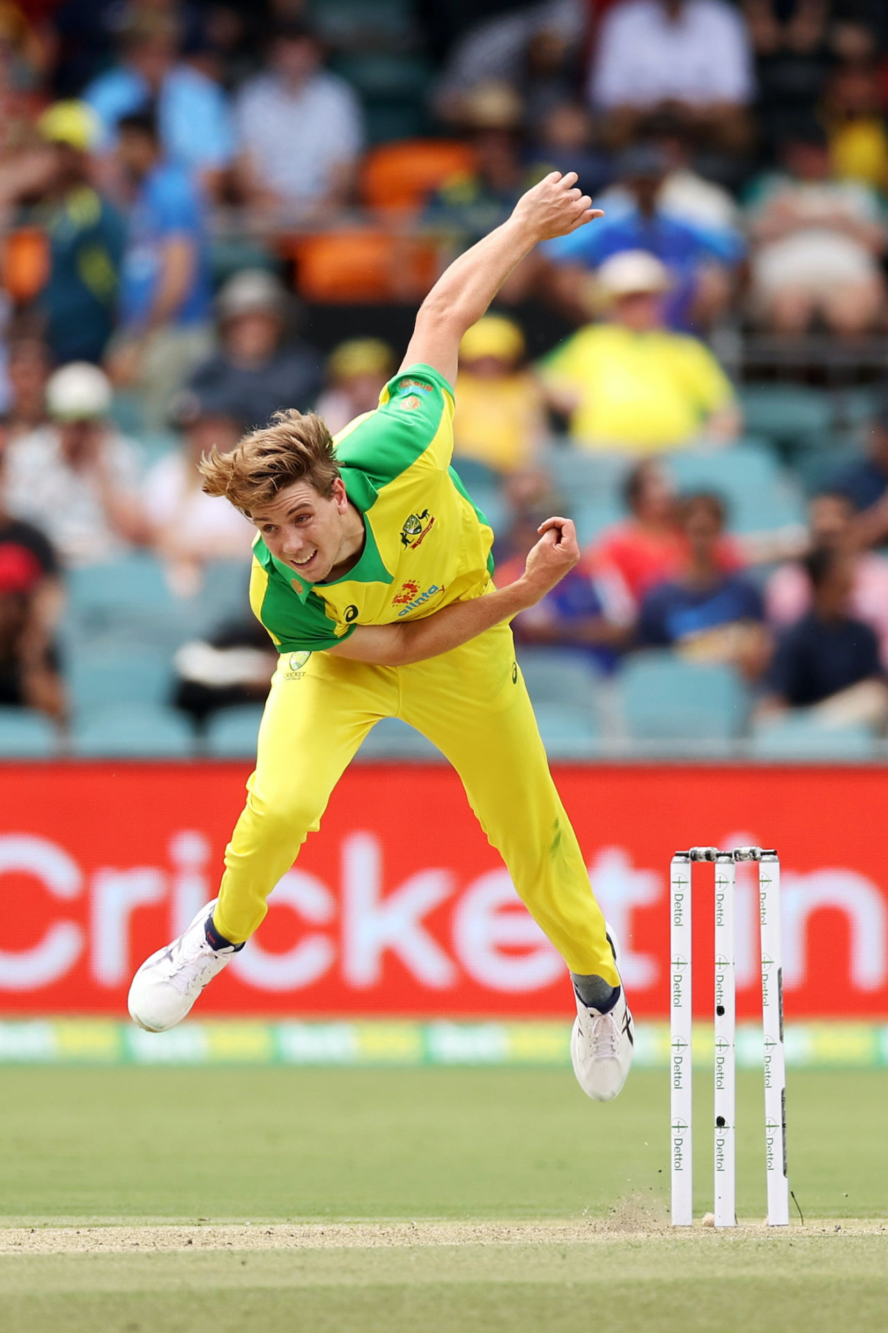 Cameron Green bowling on ODI debut, Australia vs India, 3rd ODI, Canberra, December 2, 2020