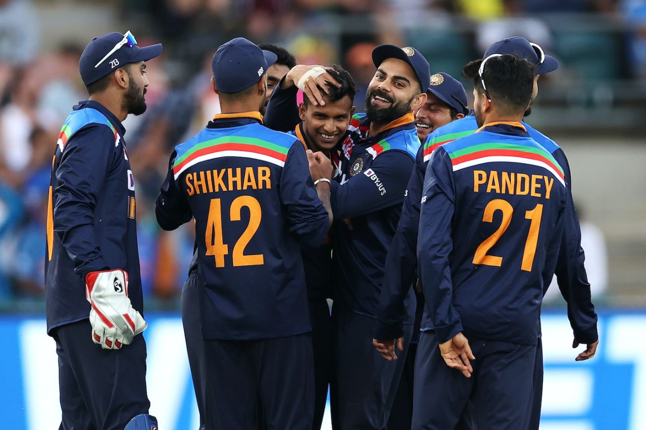 T Natarajan celebrates with his teammates, Australia vs India, 3rd ODI, Canberra, December 2, 2020