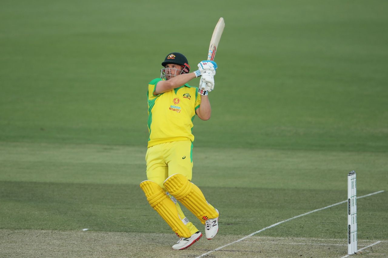 Aaron Finch pulls over square leg, Australia vs India, 3rd ODI, Canberra, December 2, 2020