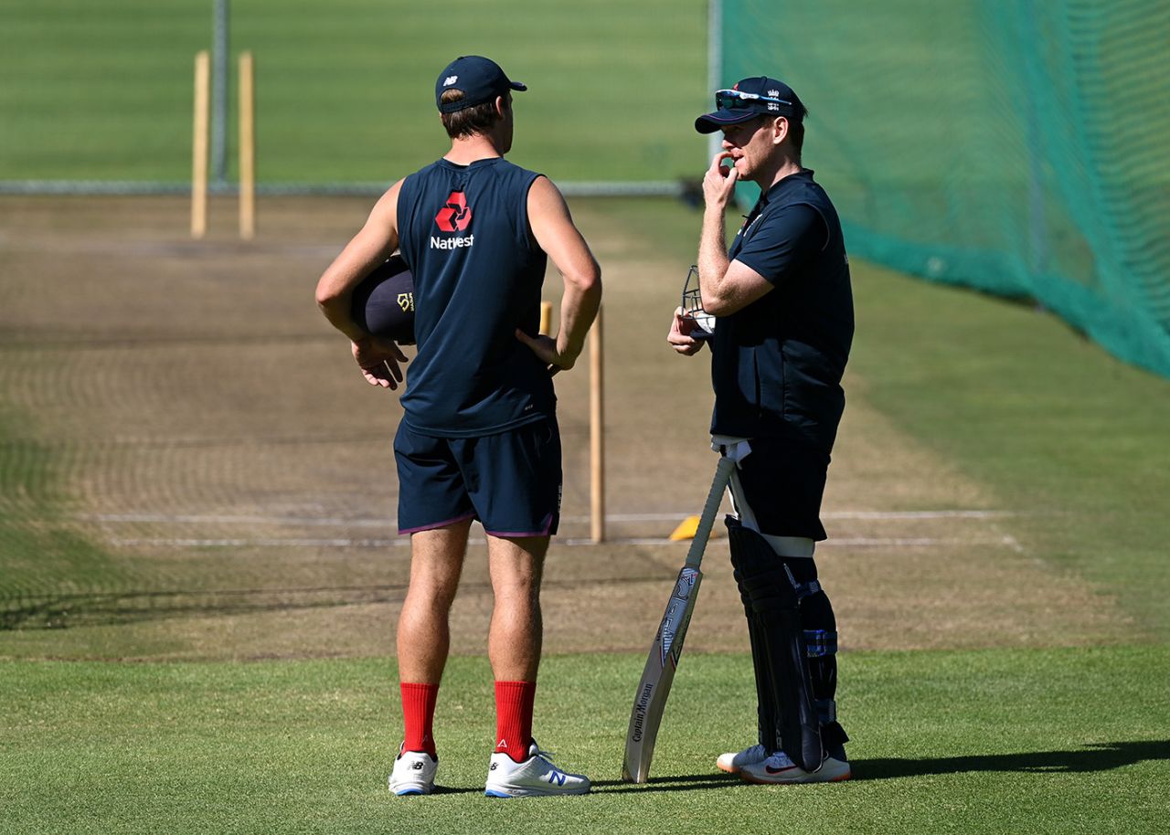 Eoin Morgan and Jos Buttler in conversation at England's nets session, Newlands, Cape Town, December 3, 2020