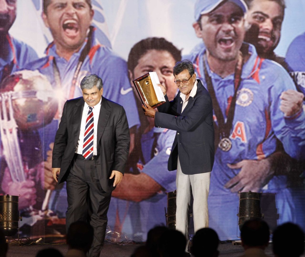 Salim Durani shows off the BCCI's lifetime achievement award, Mumbai, May 31, 2011
