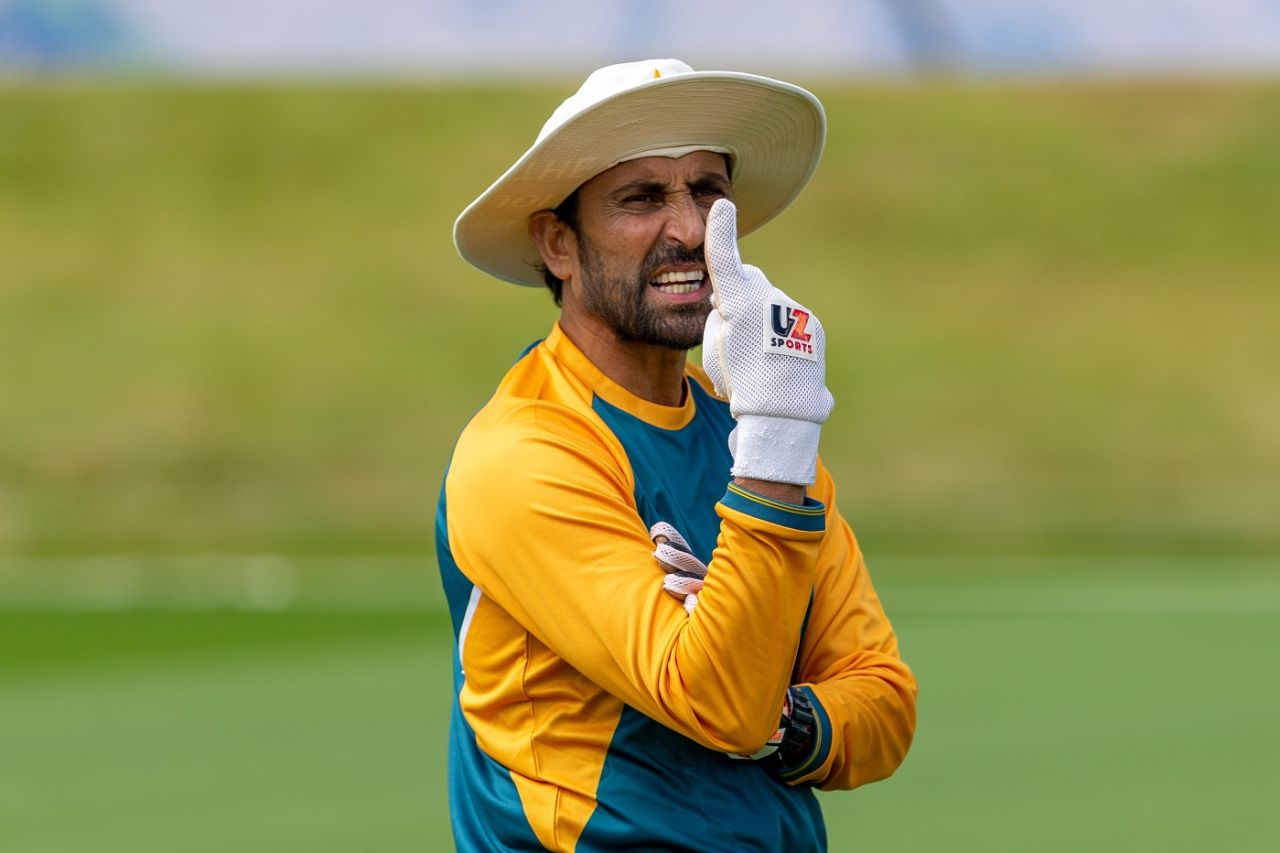 Younis Khan gestures during a fielding session, Queenstown, December 9, 2020