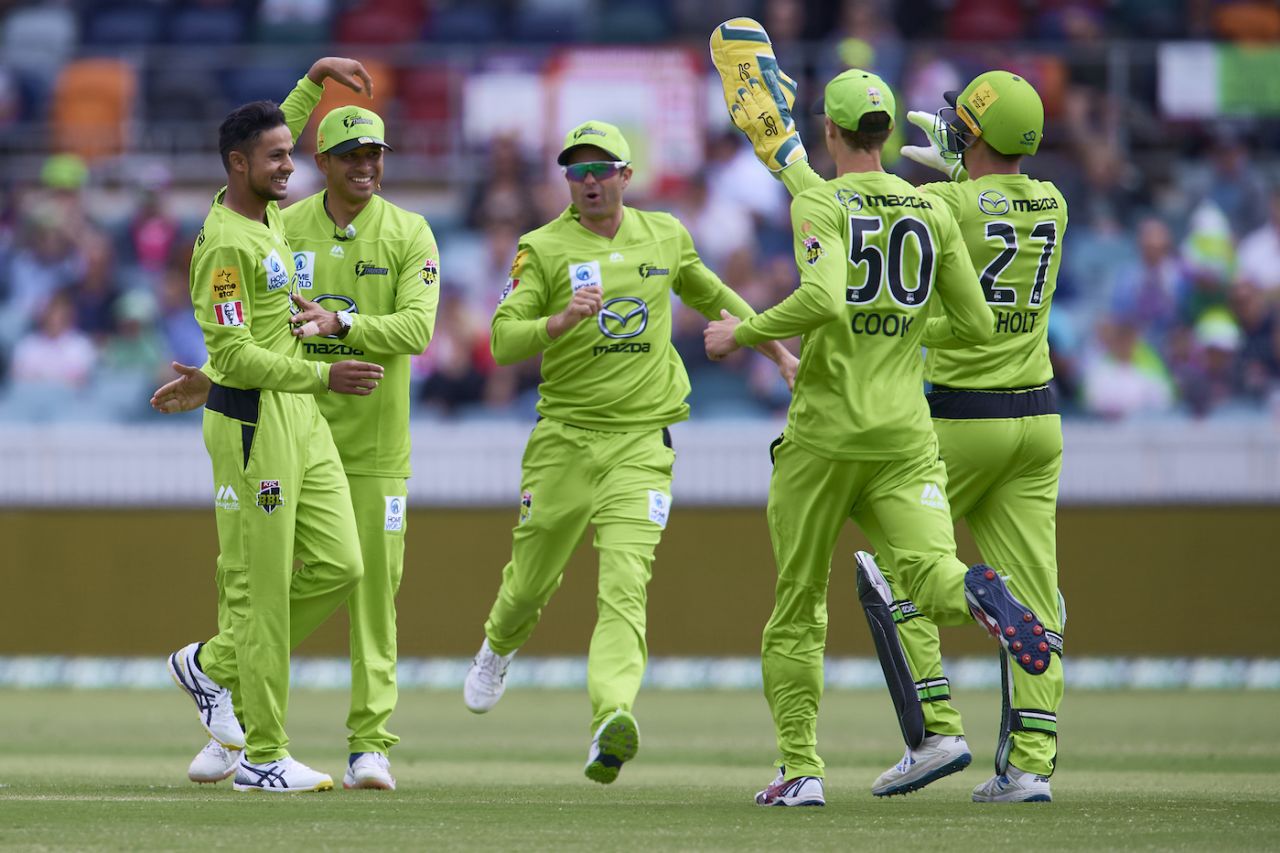 Tanveer Sangha celebrates his first wicket in the BBL, Sydney Thunder vs Melbourne Stars, BBL, Canberra, December 12, 2020