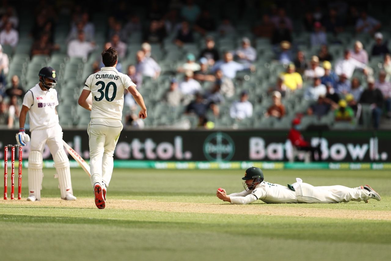 Matthew Wade dives forward but the ball bounces just in front of him, Australia vs India, 1st Test, Adelaide, 1st day, December 17, 2020