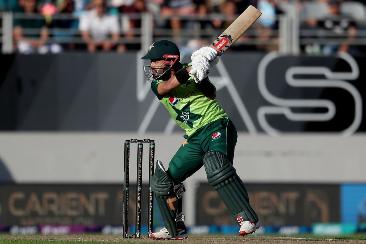 Pakistan opener Mohammad Rizwan plays a cut shot, New Zealand vs Pakistan, 1st T20I, Auckland, December 18 2020