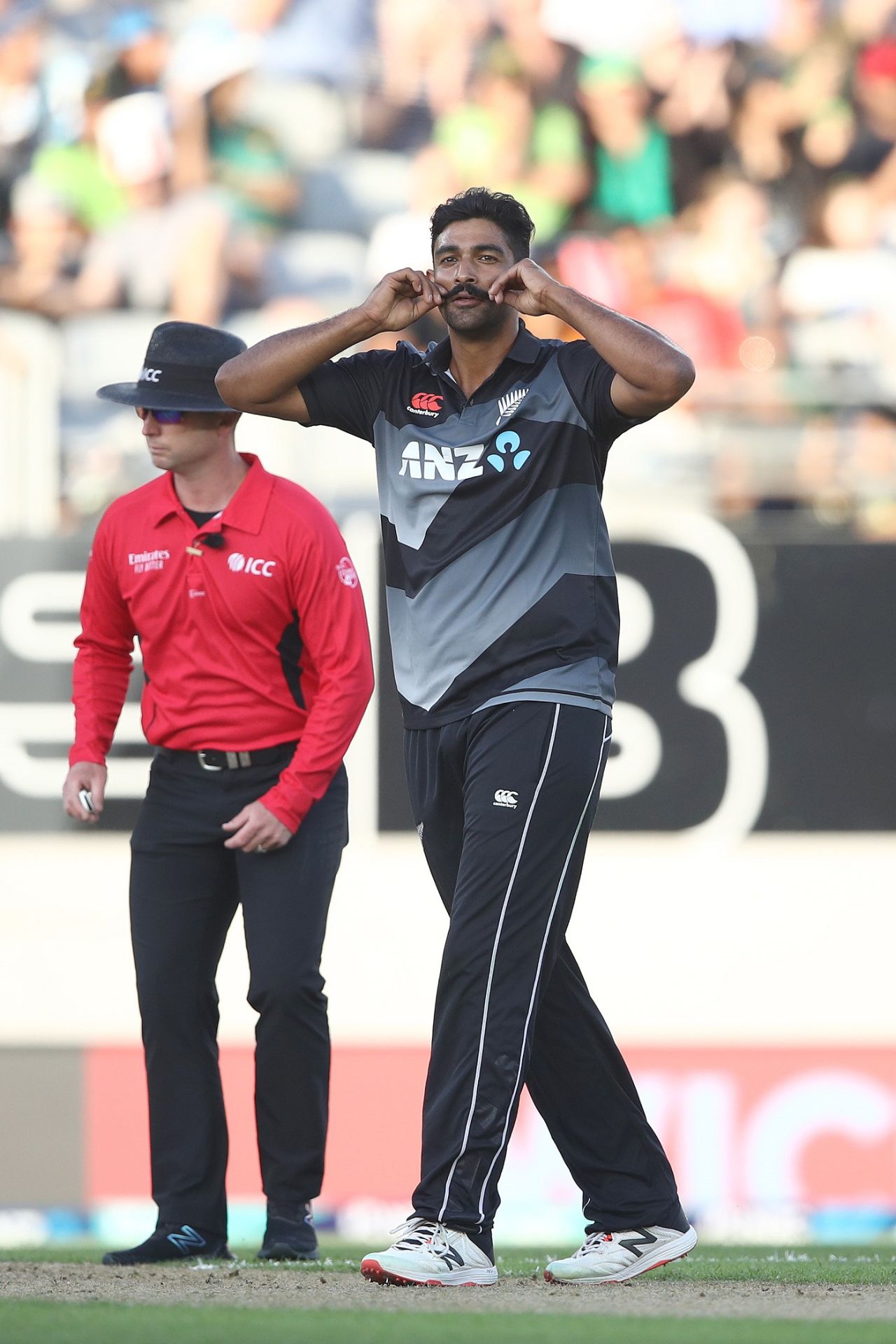 Ish Sodhi gives his moustache a twirl after getting Khushdil Shah's wicket, New Zealand vs Pakistan, 1st T20I, Auckland, December 18, 2020