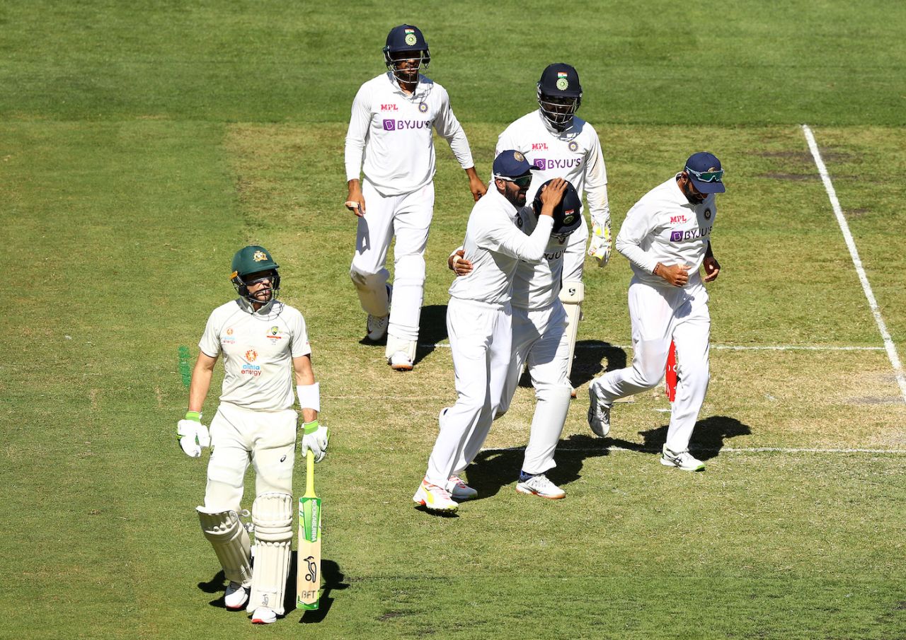 Hanuma Vihari took a sharp catch at leg slip to dismiss Tim Paine, Australia v India, 2nd Test, Melbourne, December 26, 2020