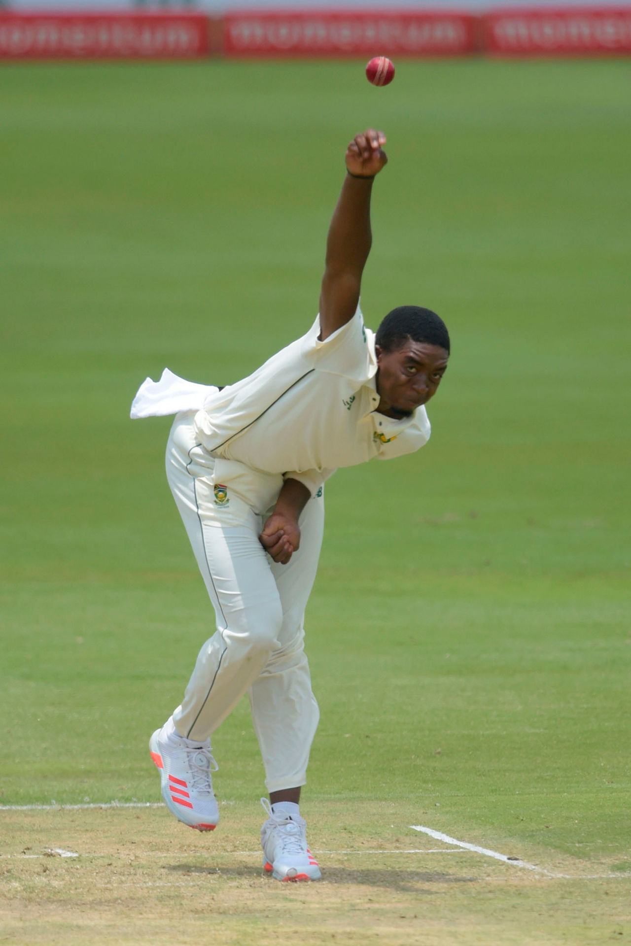 Lutho Sipamla bowls on Test debut, South Africa v Sri Lanka, 1st Test, Centurion, December 26, 2020