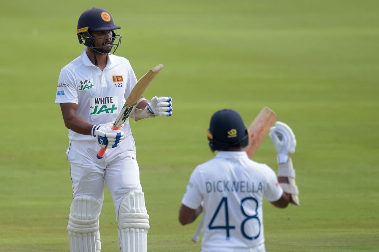 Dinesh Chandimal acknowledges his half-century, South Africa v Sri Lanka, 1st Test, Centurion, December 26, 2020