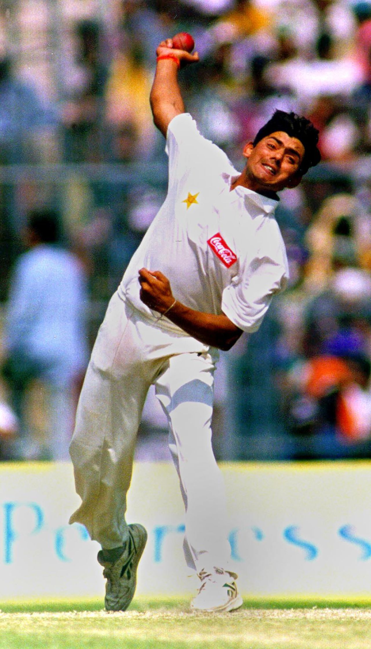 Saqlain Mushtaq bowls, India v Pakistan, day four, Asian Test Championship, Calcutta, February 19, 1999