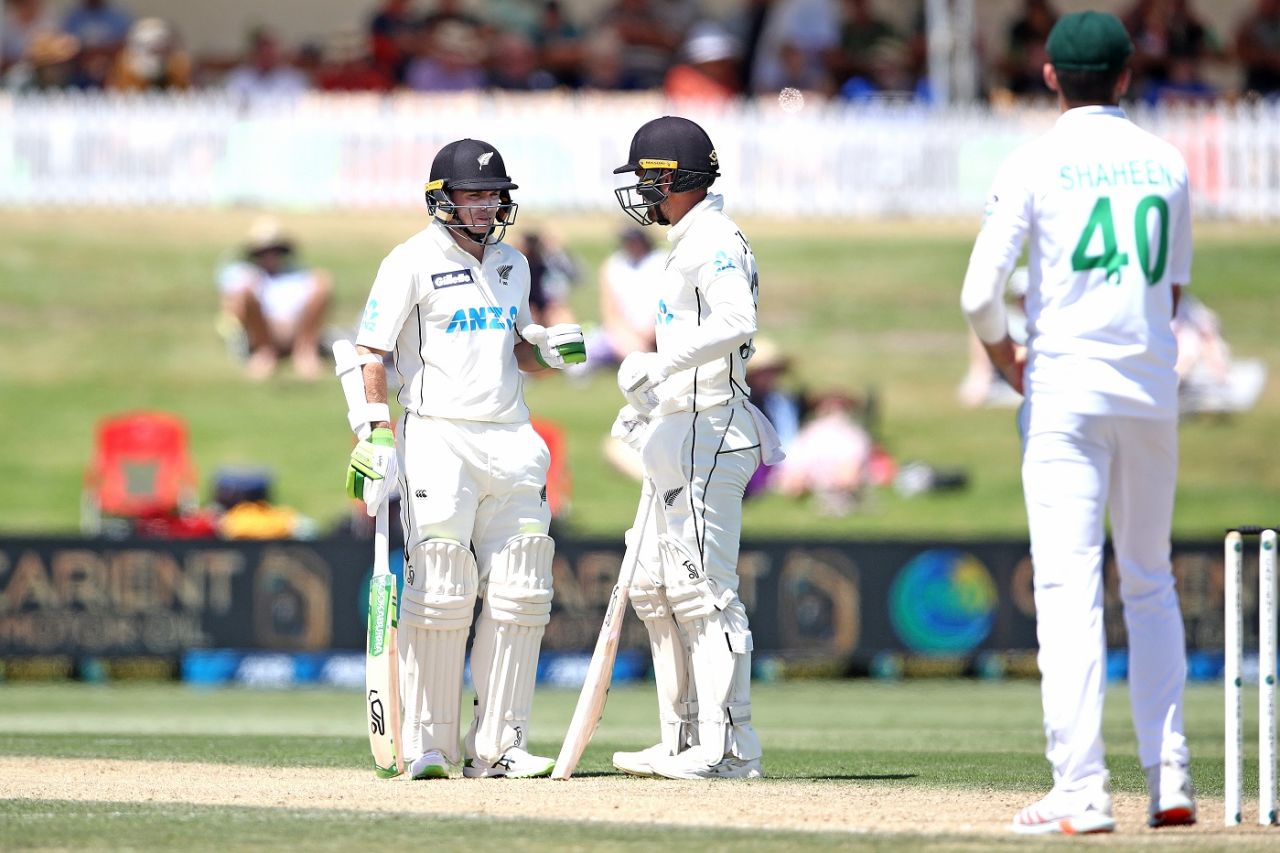 Tom Latham and Tom Blundell were steady at the start, New Zealand vs Pakistan, 1st Test, Mount Maunganui, Day 4, December 29 2020


