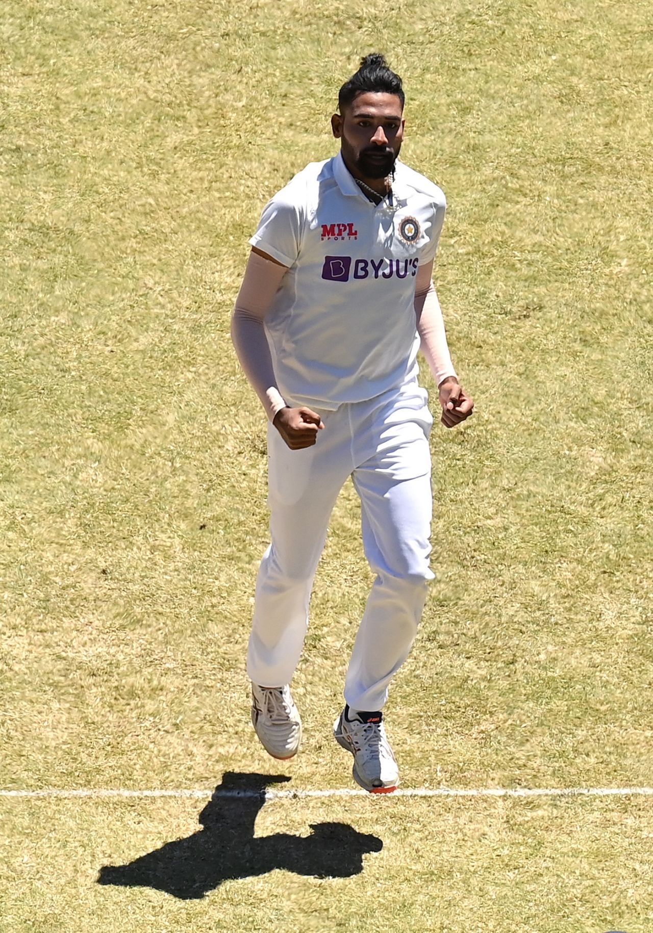 Mohammed Siraj celebrates after dismissing Nathan Lyon, Australia v India, 2nd Test, Melbourne, 4th day, December 29, 2020