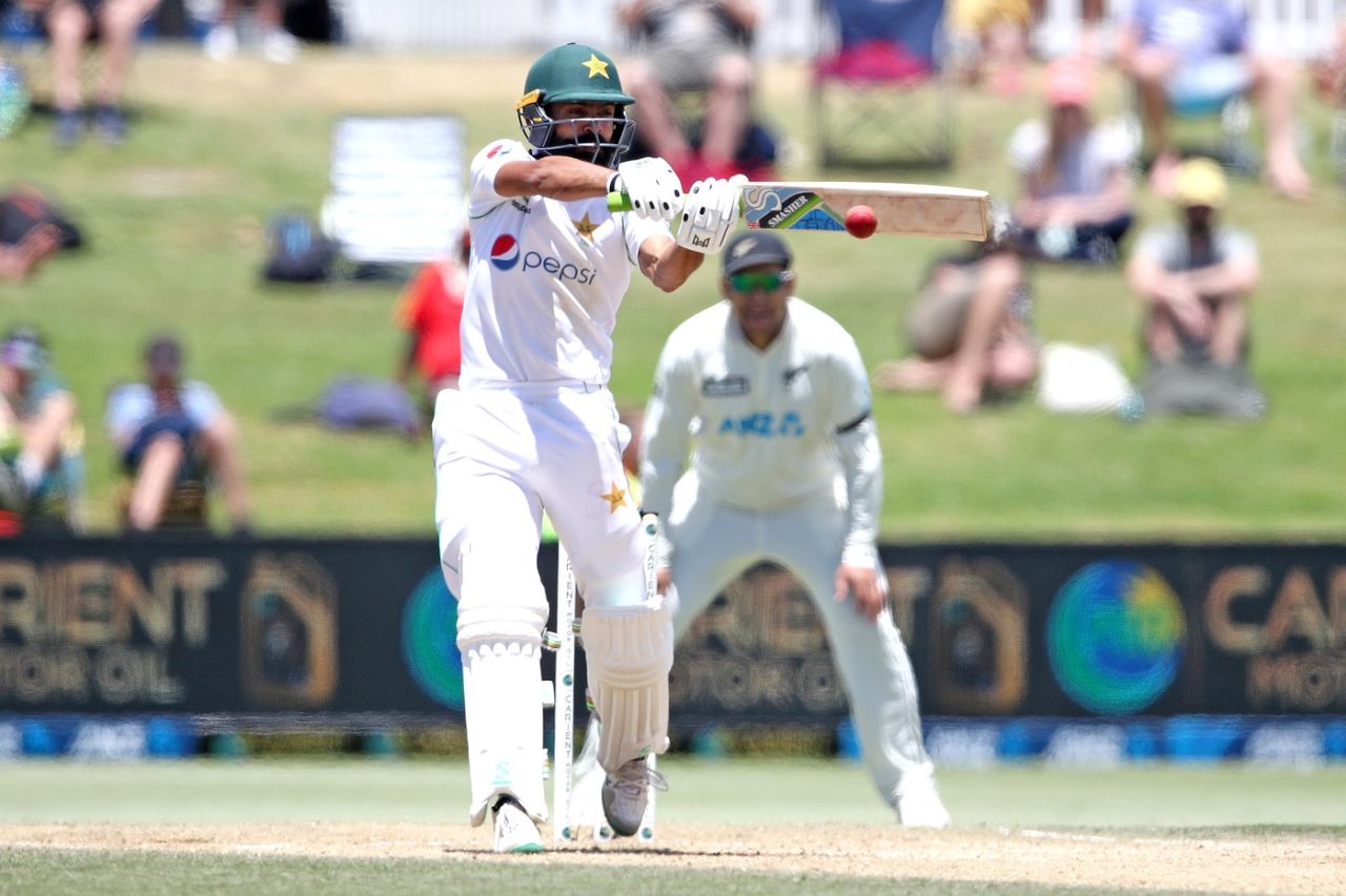 Fawad Alam attacks a short ball, New Zealand vs Pakistan, 1st Test, Mount Maunganui, Day 5, December 30 2020

