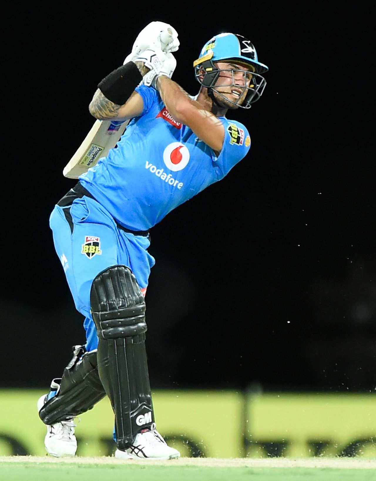 Jake Weatherald goes over the off side, Adelaide Strikers vs Sydney Sixers, BBL 2020-21, Gold Coast, January 3, 2021