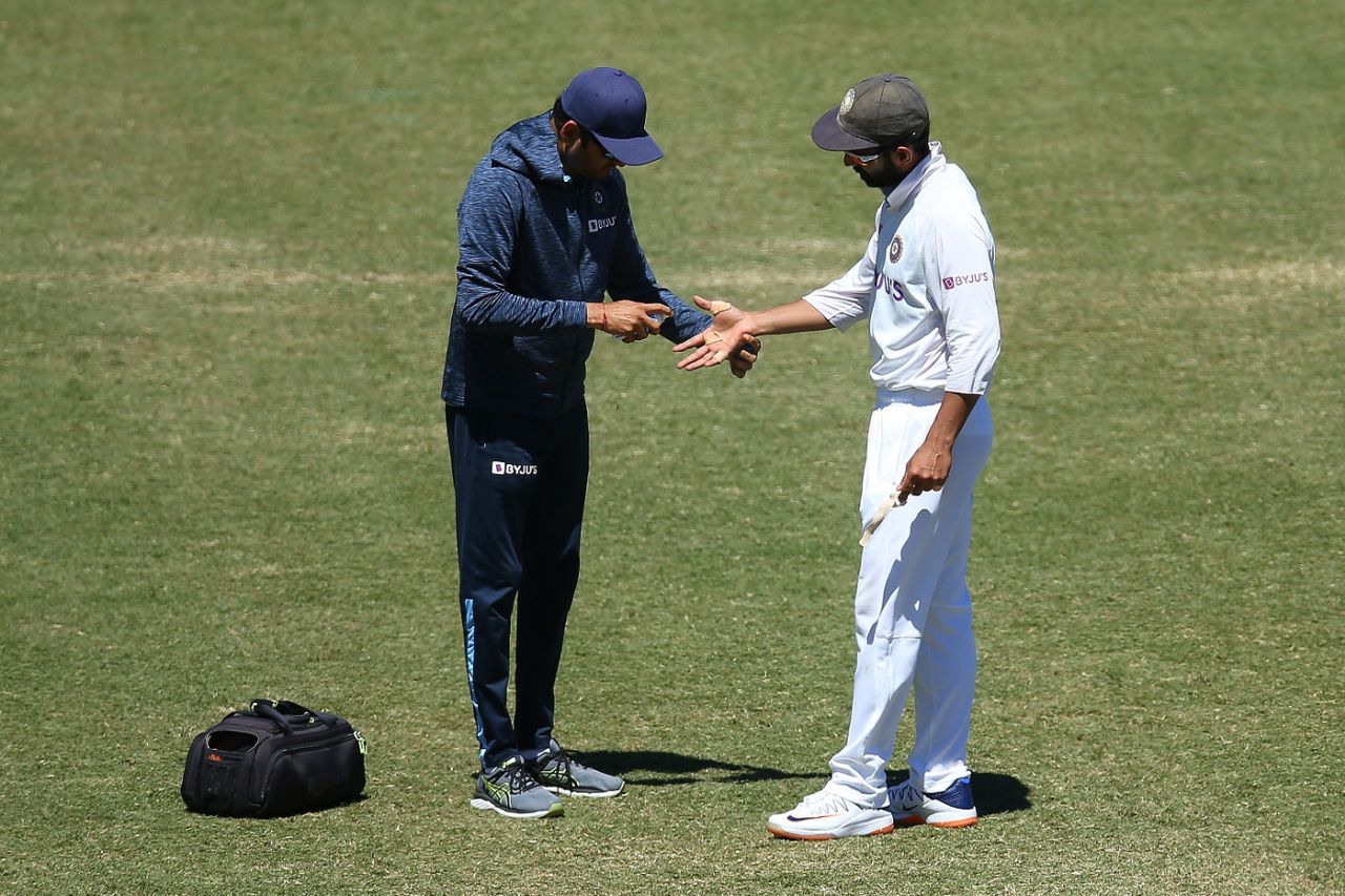 Ajinkya Rahane gets some treatment, Australia vs India, 3rd Test, Sydney, 4th day, January 10, 2021