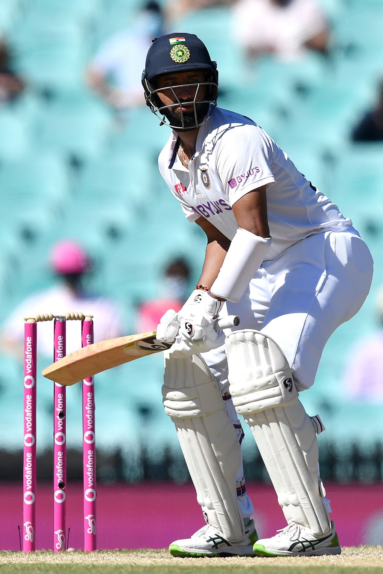 Cheteshwar Pujara in his batting stance - a picture of concentration, Australia vs India, 3rd Test, Sydney, 5th day, January 11, 2021