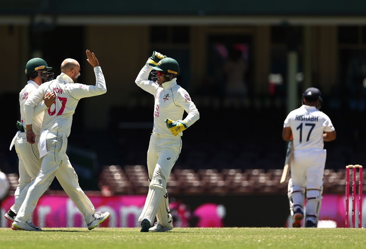 Nathan Lyon and Tim Paine celebrate after Rishabh Pant is dismissed, Australia vs India, 3rd Test, Sydney, 5th day, January 11, 2021