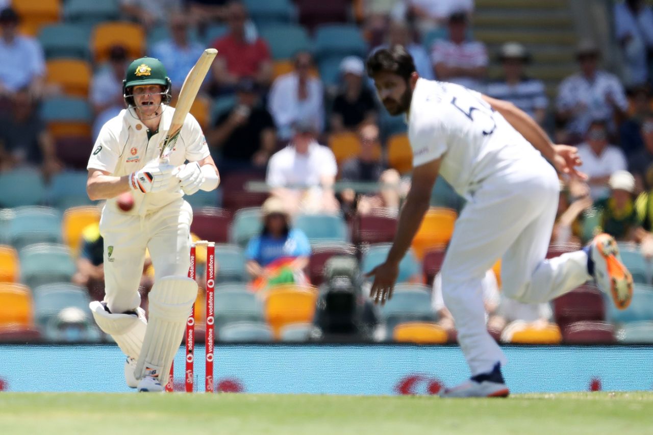 Steven Smith drives Shardul Thakur down the ground, Australia vs India, 4th Test, Brisbane, January 15, 2021