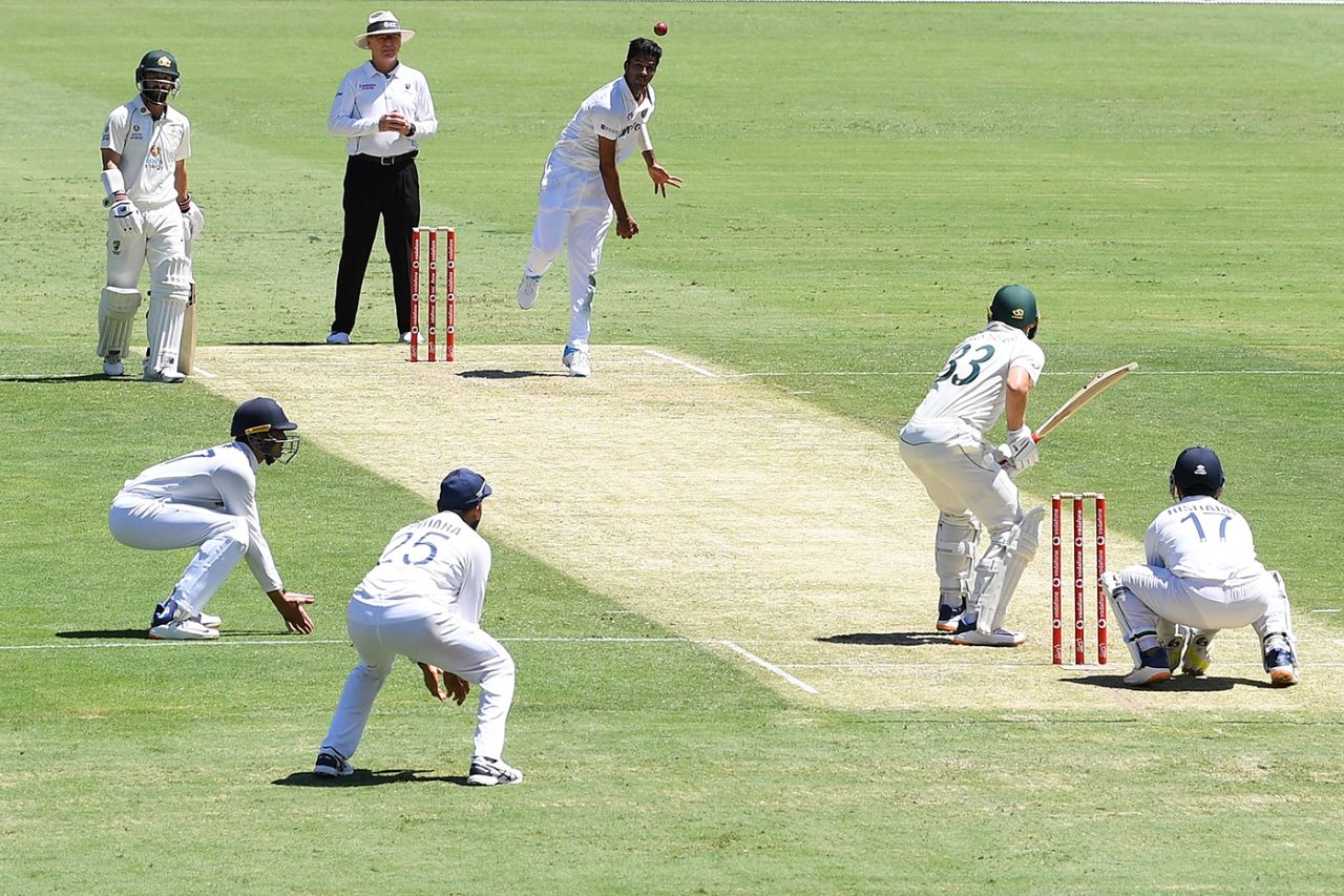 Washington Sundar bowls with the leg trap lying in wait, Australia vs India, 4th Test, Brisbane, January 15, 2021