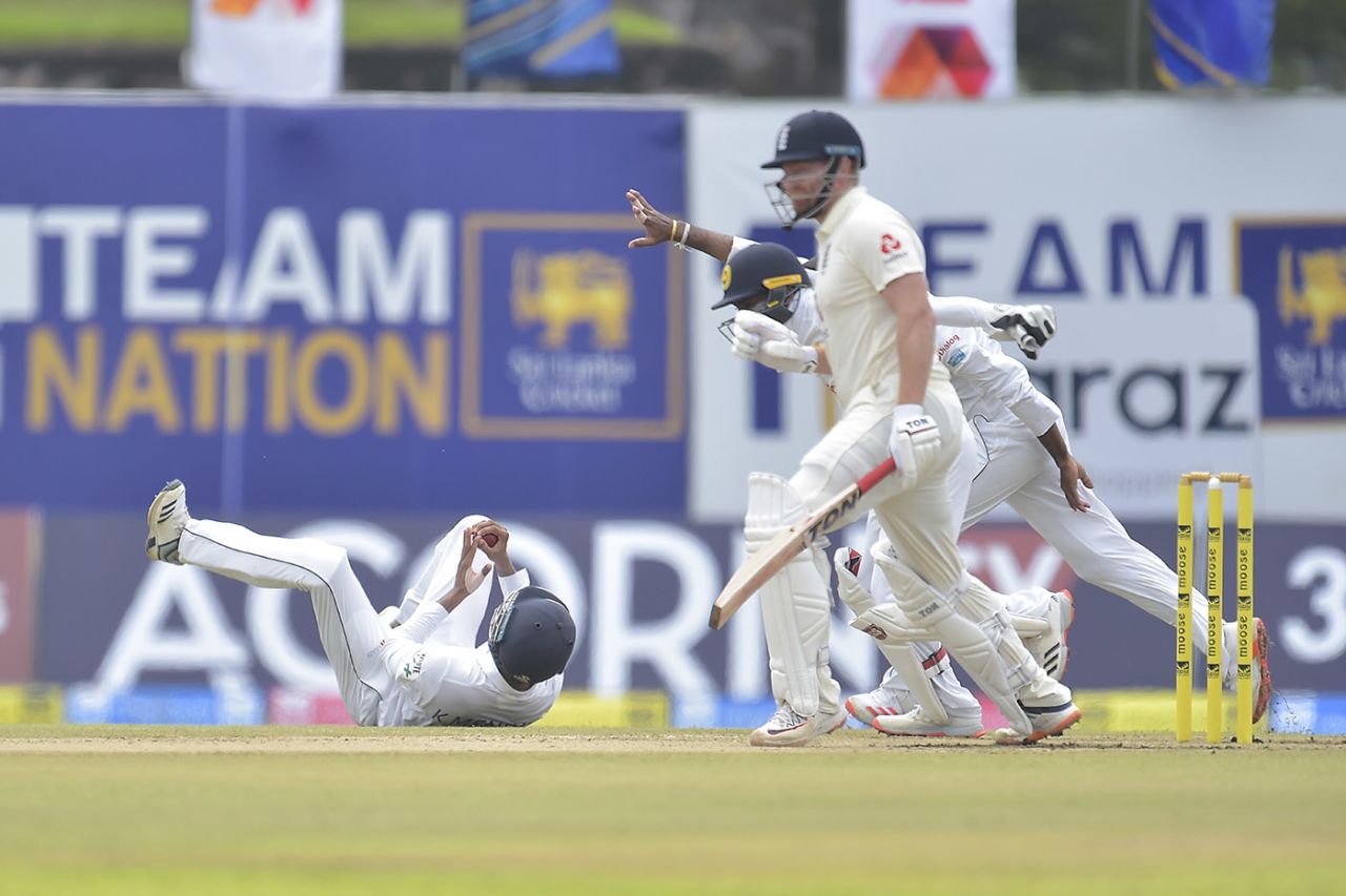Kusal Mendis took a tumbling catch to dismiss Jonny Bairstow, Sri Lanka v England, 1st Test, Galle, 2nd day, January 15, 2021