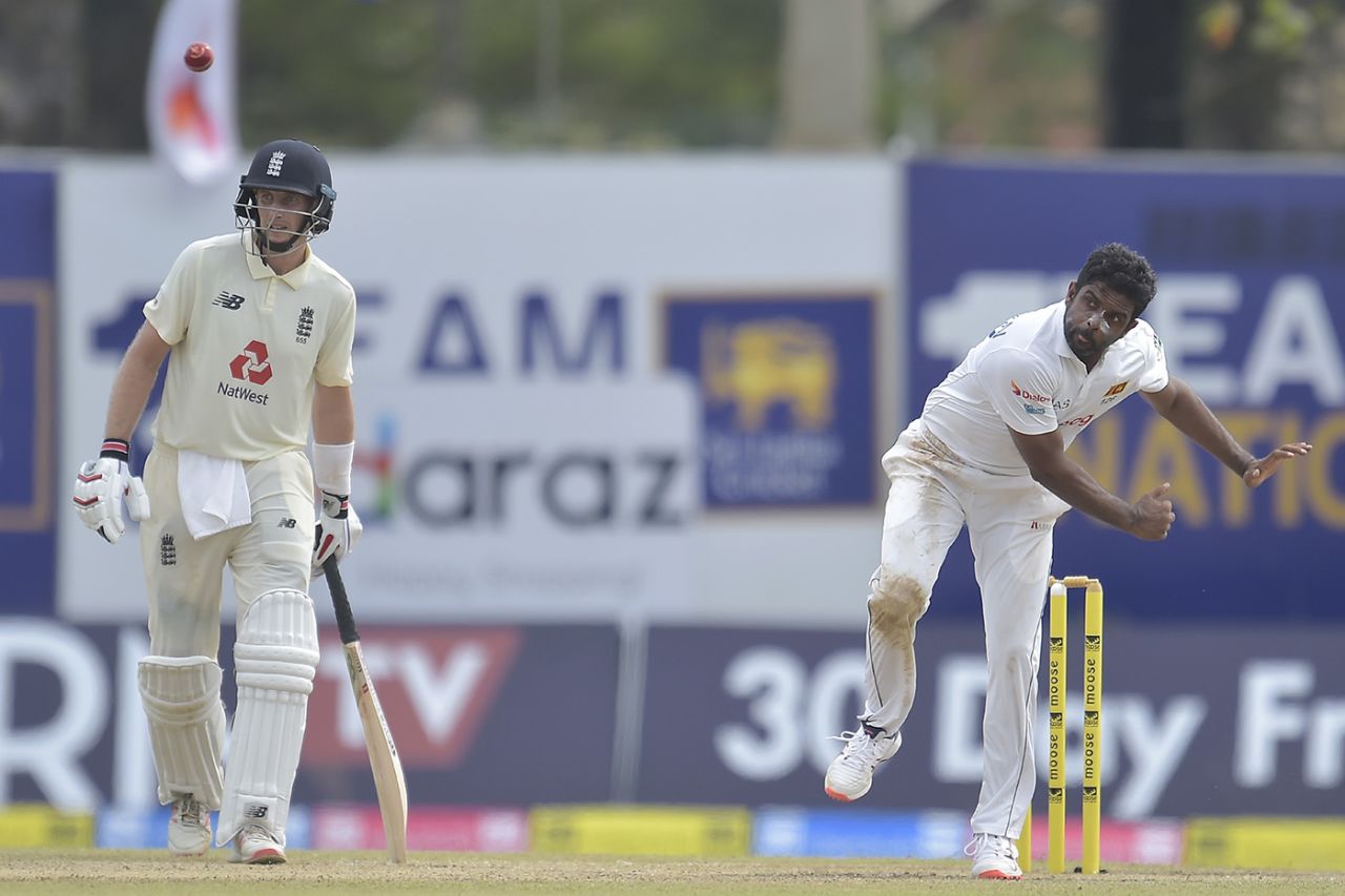 Dilruwan Perera struggled to stem the flow of runs, Sri Lanka v England, 1st Test, Galle, 2nd day, January 15, 2021