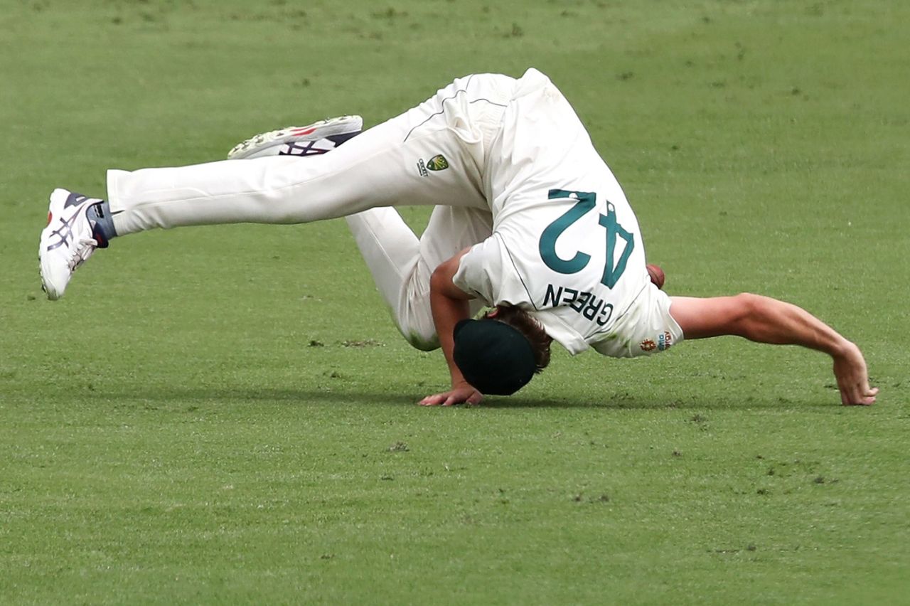 Cameron Green takes a tumble on the field, Australia vs India, 4th Test, Brisbane, 3rd day, January 17, 2021