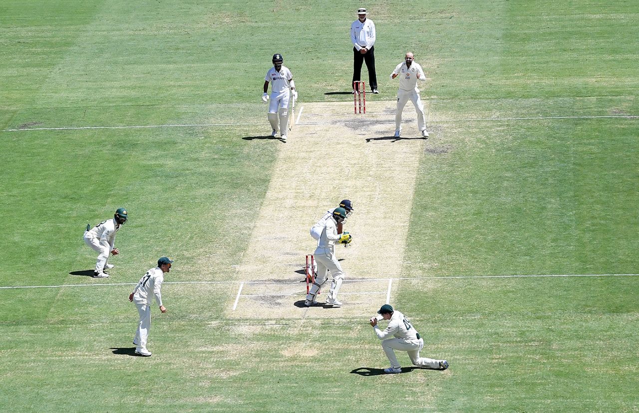 Steven Smith catches Shubman Gill at slip off Nathan Lyon, Australia vs India, 4th Test, Brisbane, 5th day, January 19, 2021