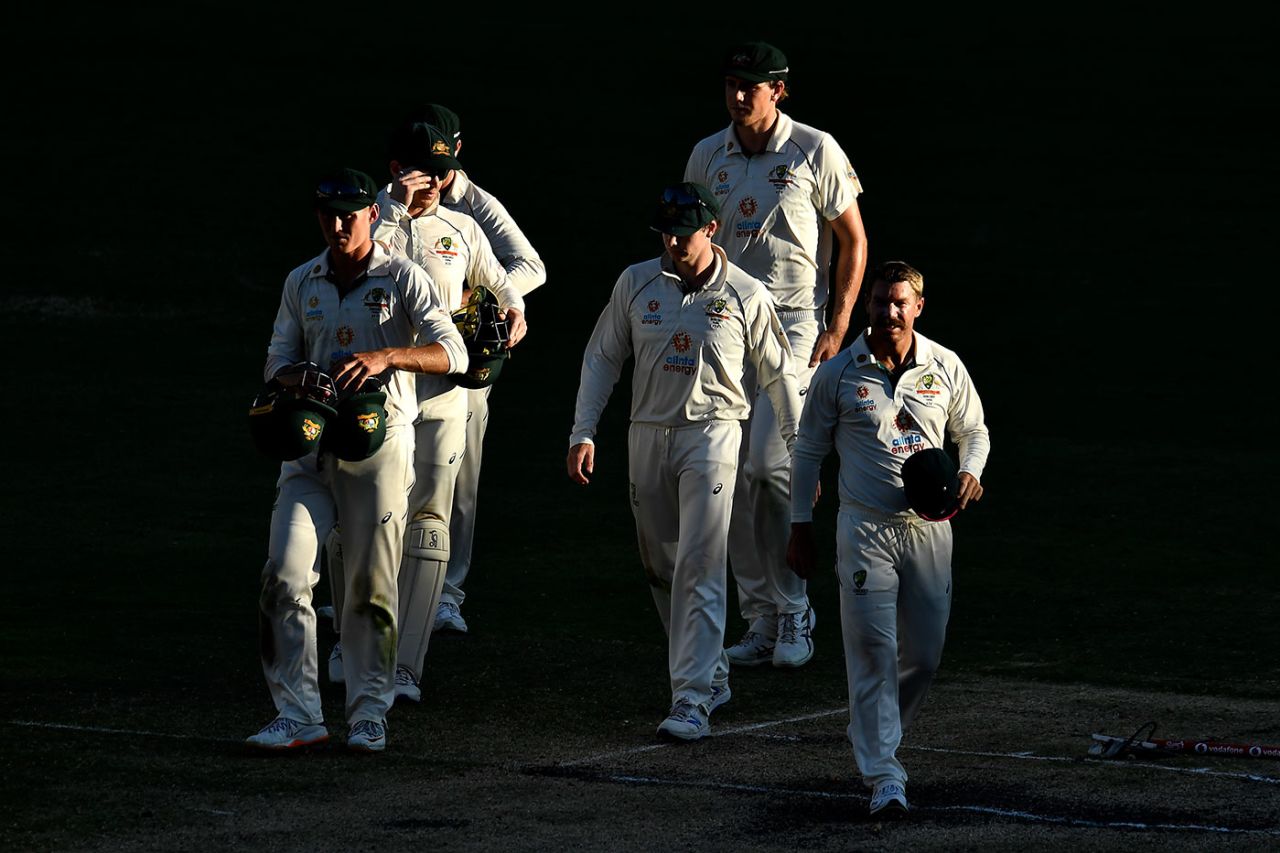 The Australians leave the field, Australia vs India, 4th Test, Brisbane, 5th day, January 19, 2021