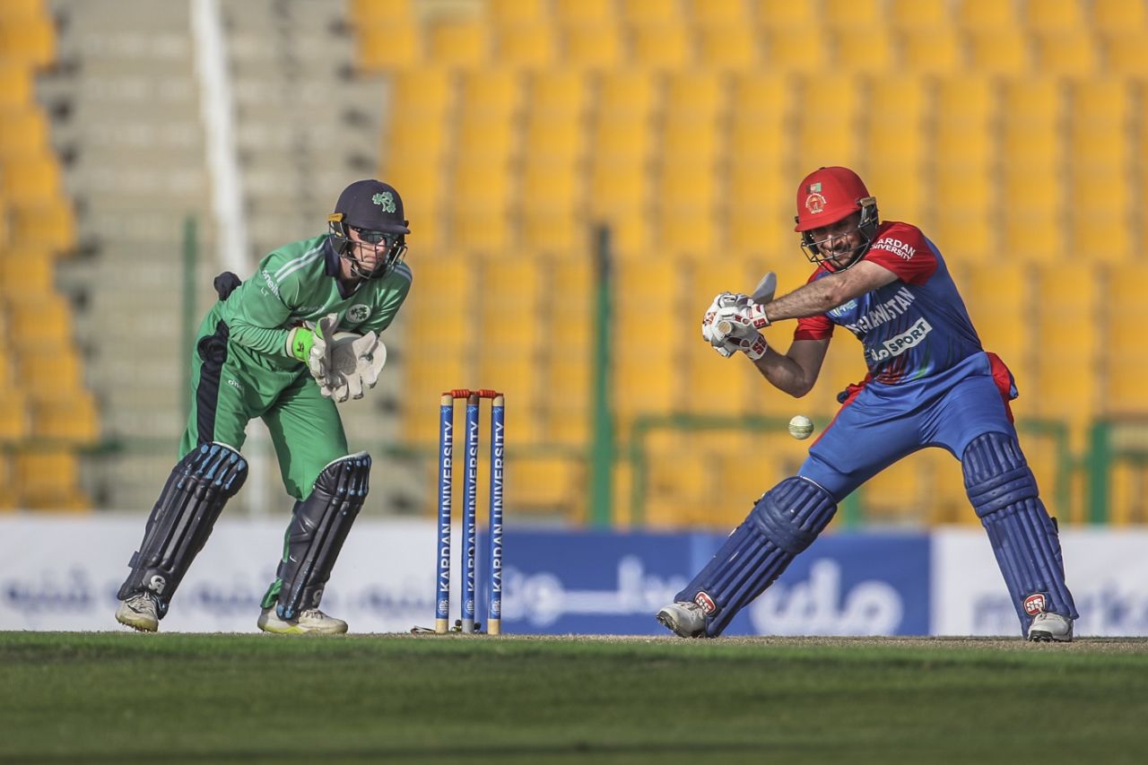 Rahmat Shah prepares to punch one through point, Afghanistan vs Ireland, 2nd ODI, Abu Dhabi, January 24, 2021
