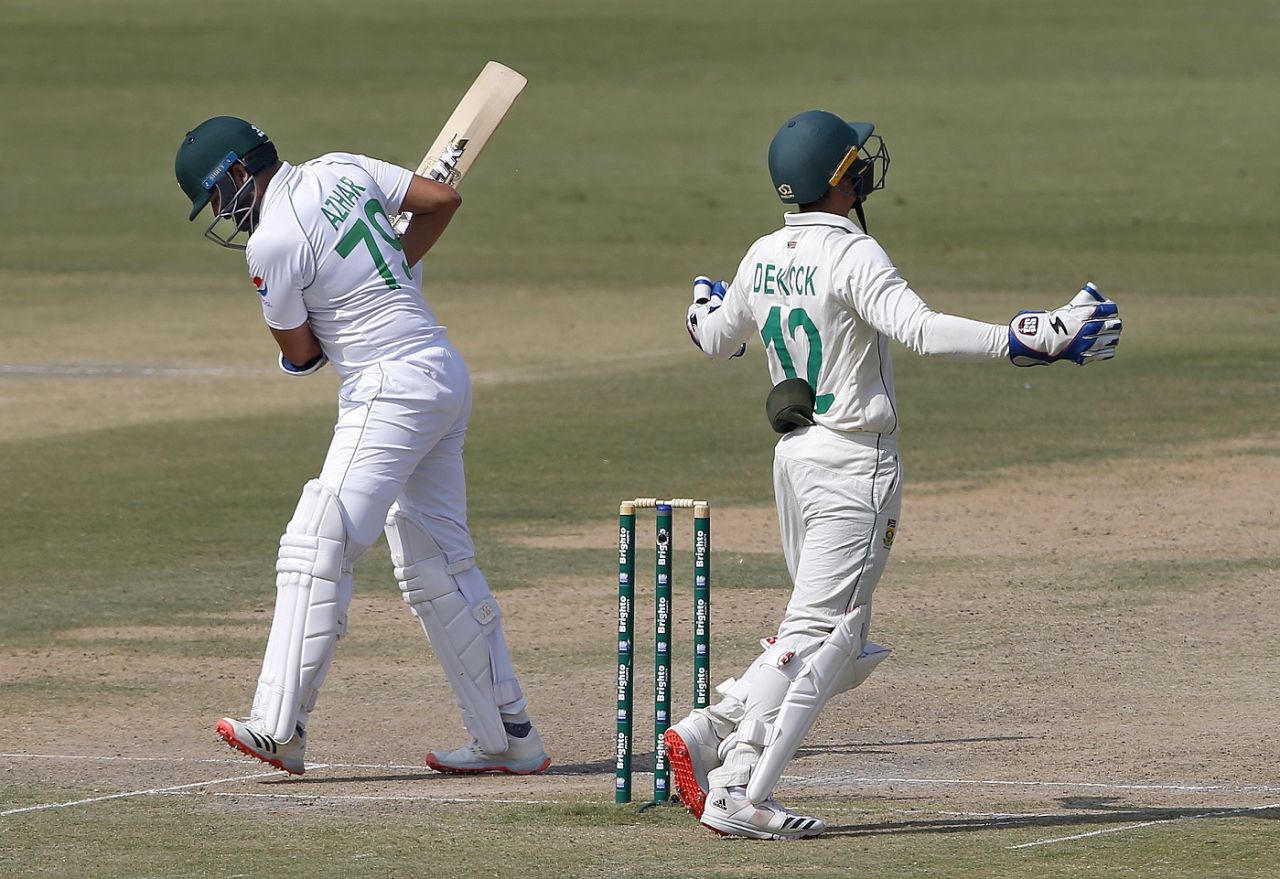 Azhar Ali is disappointed as he edges one to Quinton de Kock, Pakistan vs South Africa, 1st Test, Karachi, 2nd day, January 27, 2021