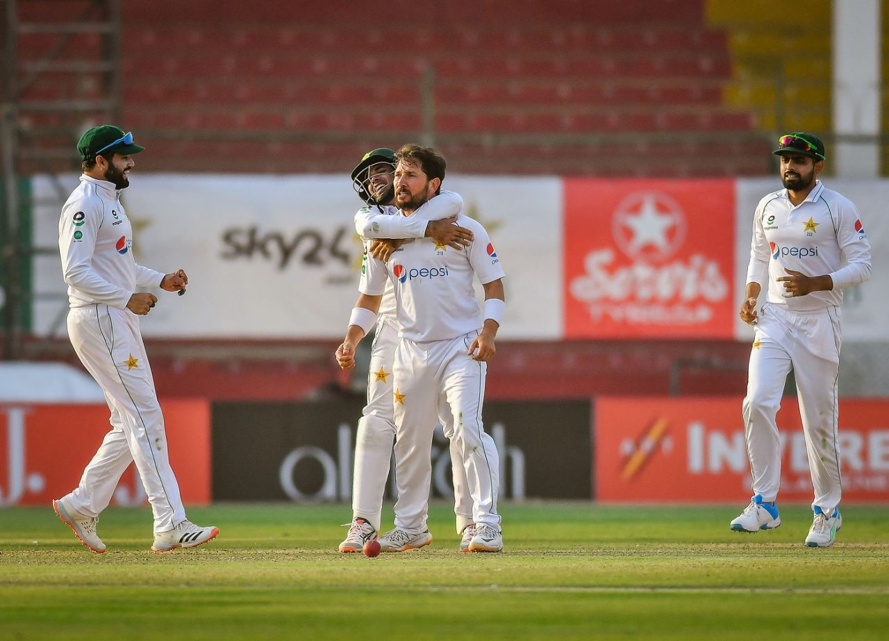 Yasir Shah is pumped up after taking a wicket, Pakistan vs South Africa, 1st Test, Karachi, day 3, January 28, 2021