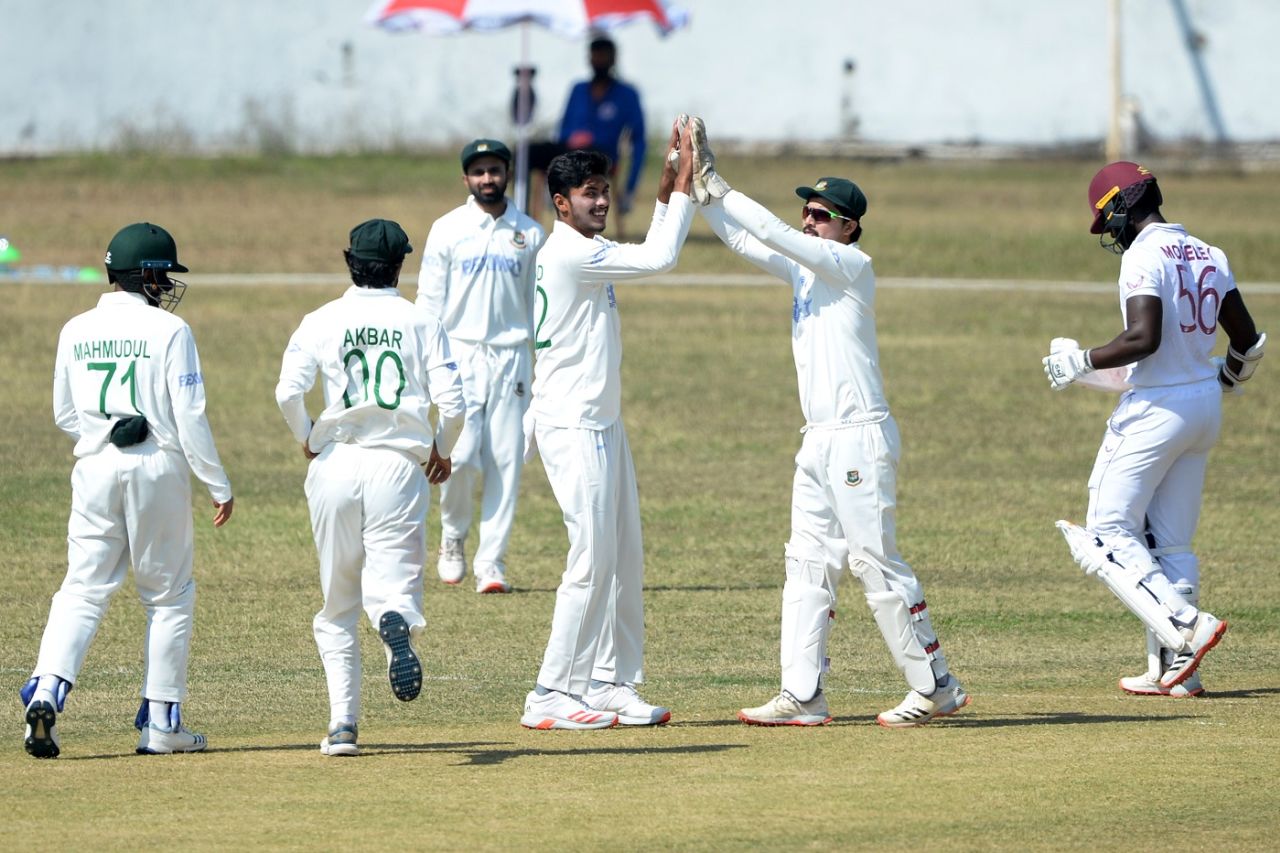 Rishad Hossain celebrates with his team-mates after sending back Shayne Moseley, BCB XI vs West Indians, Tour match, 1st day, Chattogram, January 29, 2021
