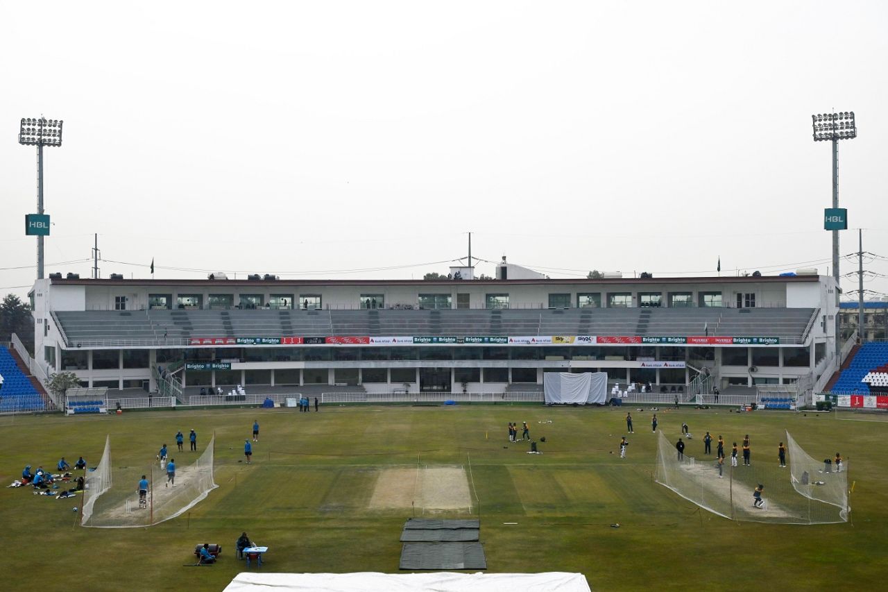 South Africa and Pakistan practice under cloudy skies at the Rawalpindi Cricket Stadium, Pakistan vs South Africa, Rawalpindi, February 2, 2021