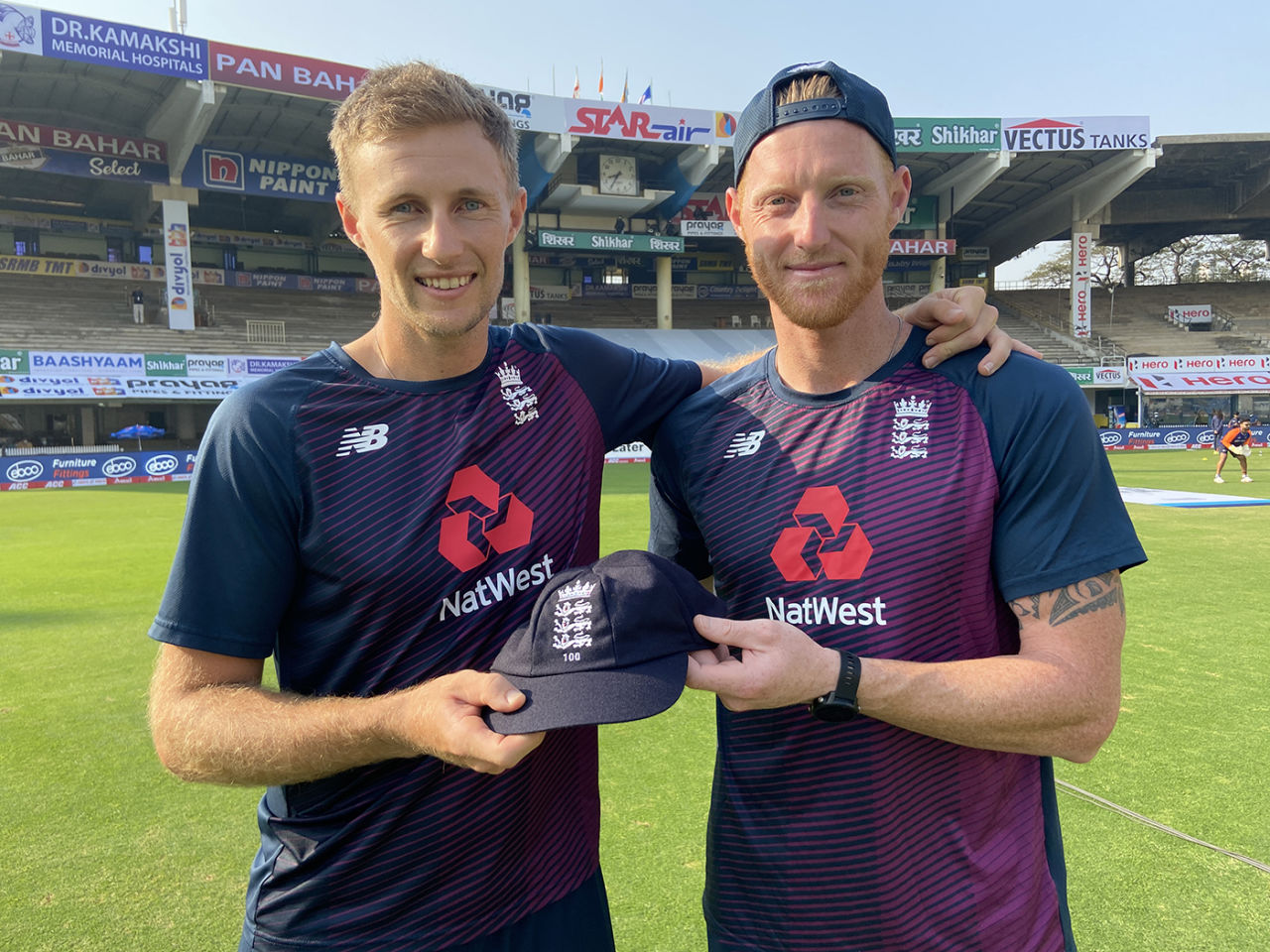 Joe Root was presented with his 100th Test cap by Ben Stokes, India vs England, 1st Test, Day 1, Chennai, February 5, 2021