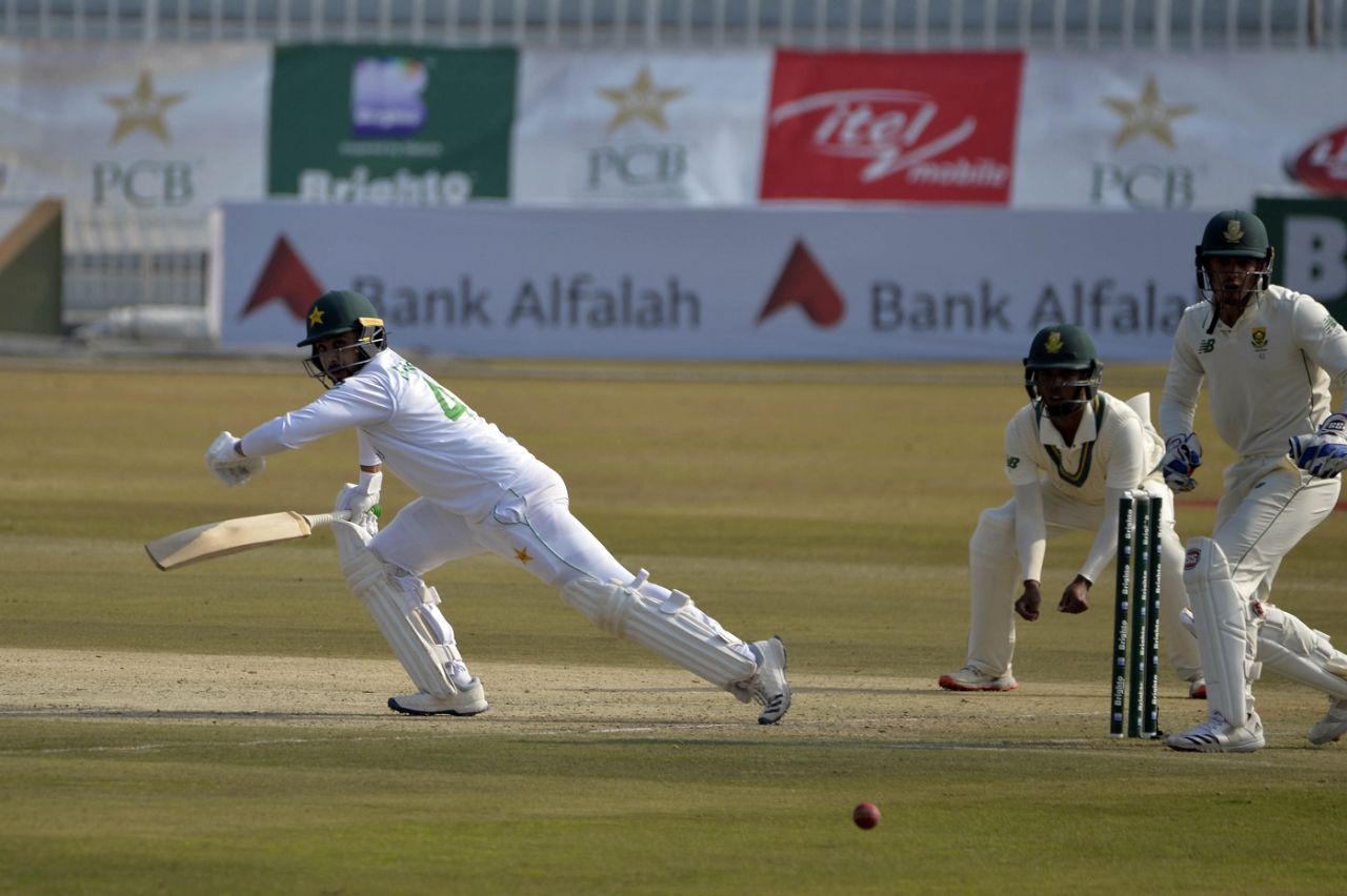 Faheem Ashraf sets off for a run, Pakistan vs South Africa, 2nd Test, Rawalpindi, 2nd day, February 5, 2021