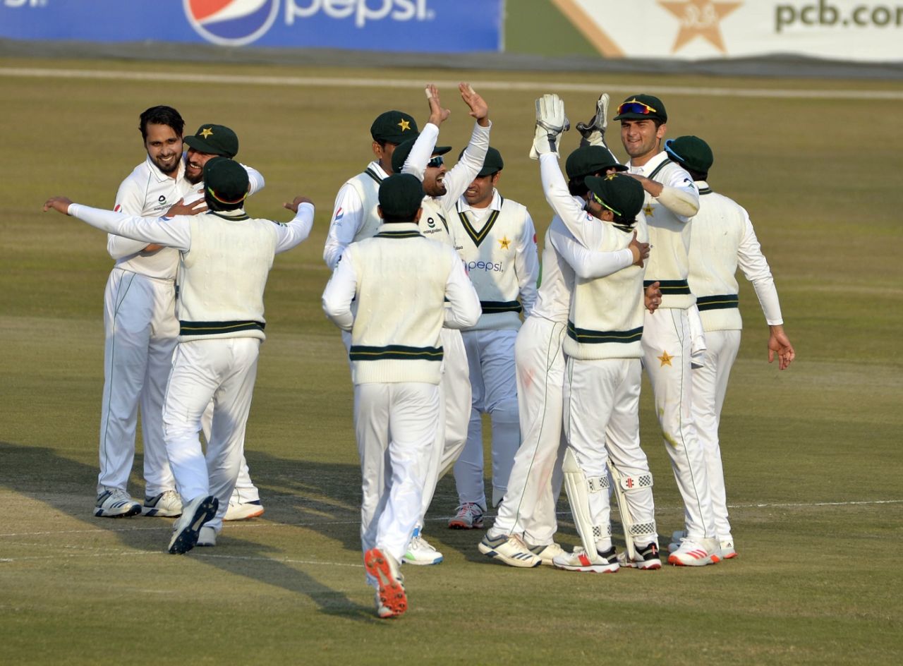 Faheem Ashraf broke through with Faf du Plessis' wicket, Pakistan vs South Africa, 2nd Test, Rawalpindi, 2nd day, February 5, 2021