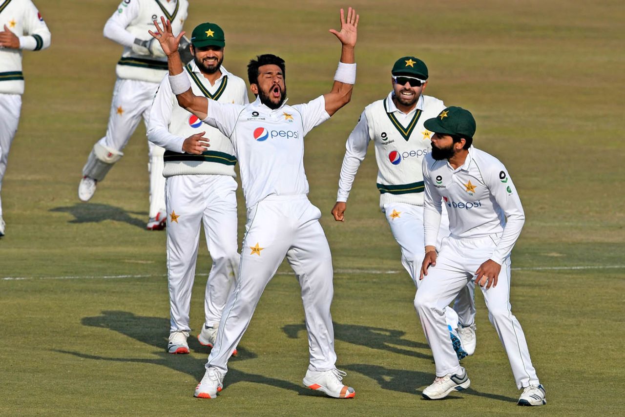 Hasan Ali lets fly with a trademark celebration, Pakistan vs South Africa, 2nd Test, Rawalpindi, 2nd day, February 5, 2021