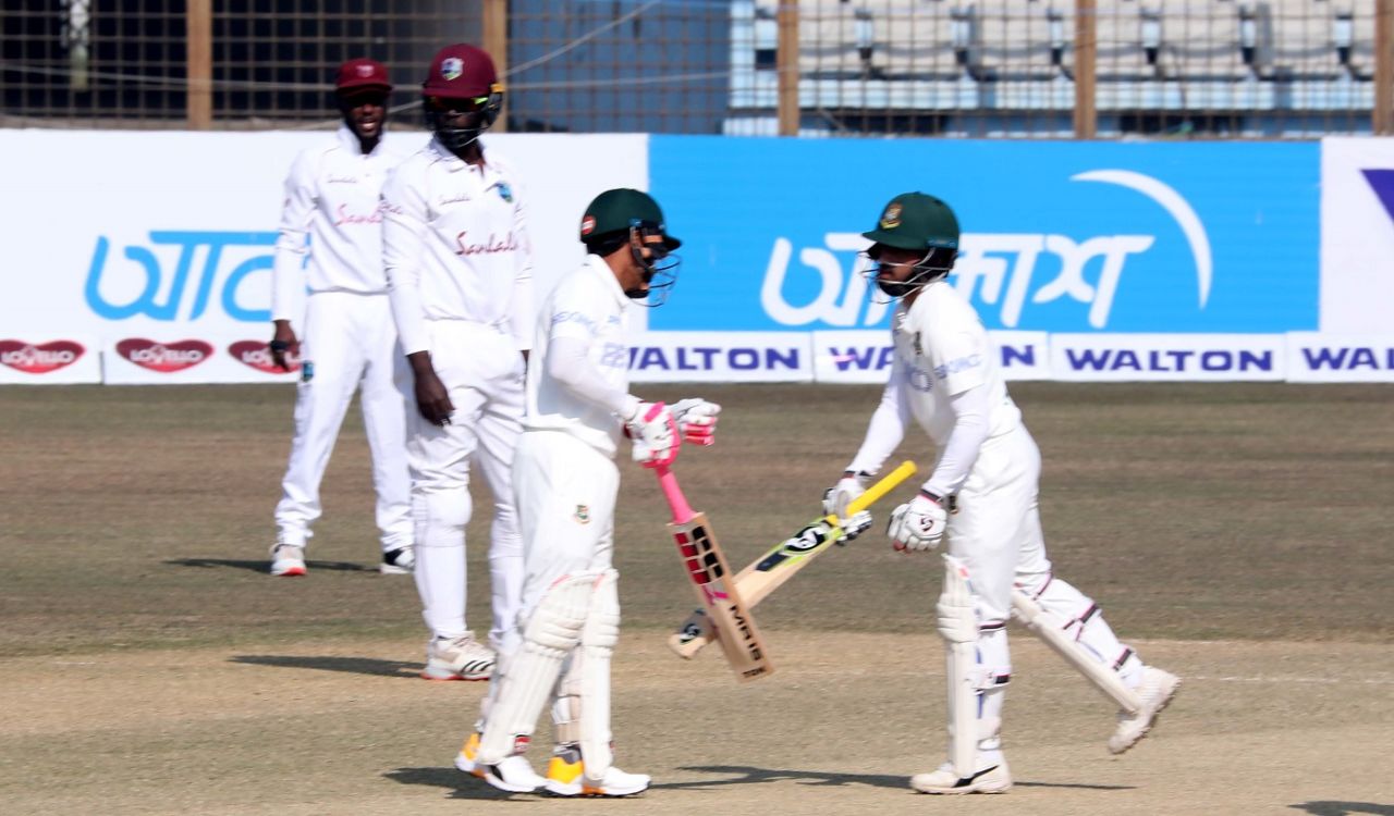 Mominul Haque and Mushfiqur Rahim punch gloves, Bangladesh vs West Indies, 1st Test, Chattogram, Day 4, February 6, 2021