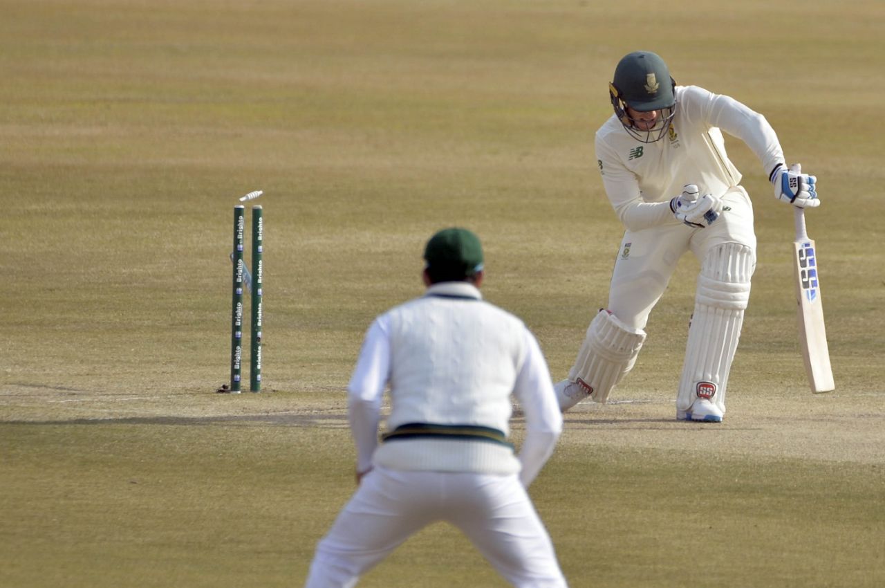 Rassie van der Dussen loses his stumps, Pakistan vs South Africa, 2nd Test, Rawalpindi, 5th day, February 8, 2021