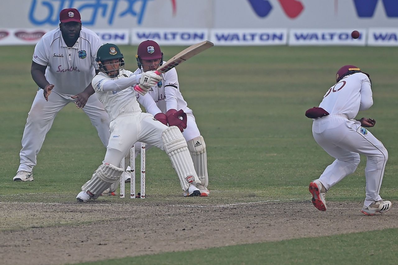 Mushfiqur Rahim takes full toll of a short ball, Bangladesh vs West Indies, 2nd Test, Dhaka, 2nd day, February 12, 2021