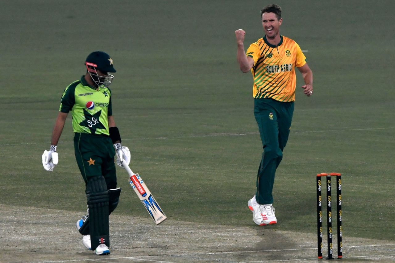 Dwaine Pretorius traps Babar Azam lbw, Pakistan vs South Africa, 2nd T20I, Lahore, February 13, 2021