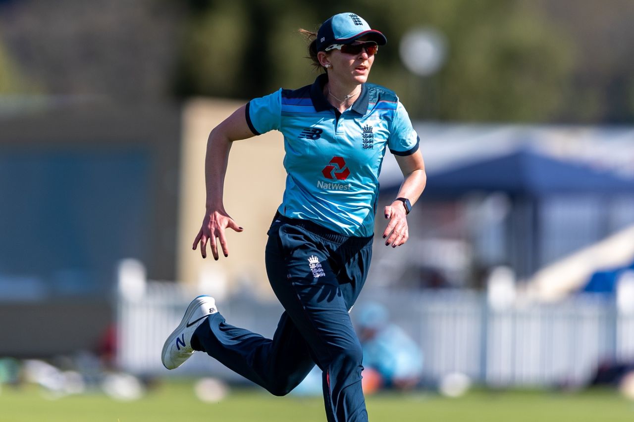 Kate Cross sprints in the outfield, New Zealand XI and England Wwomen, first 50-over warm-up, Queenstown, February 14, 2021