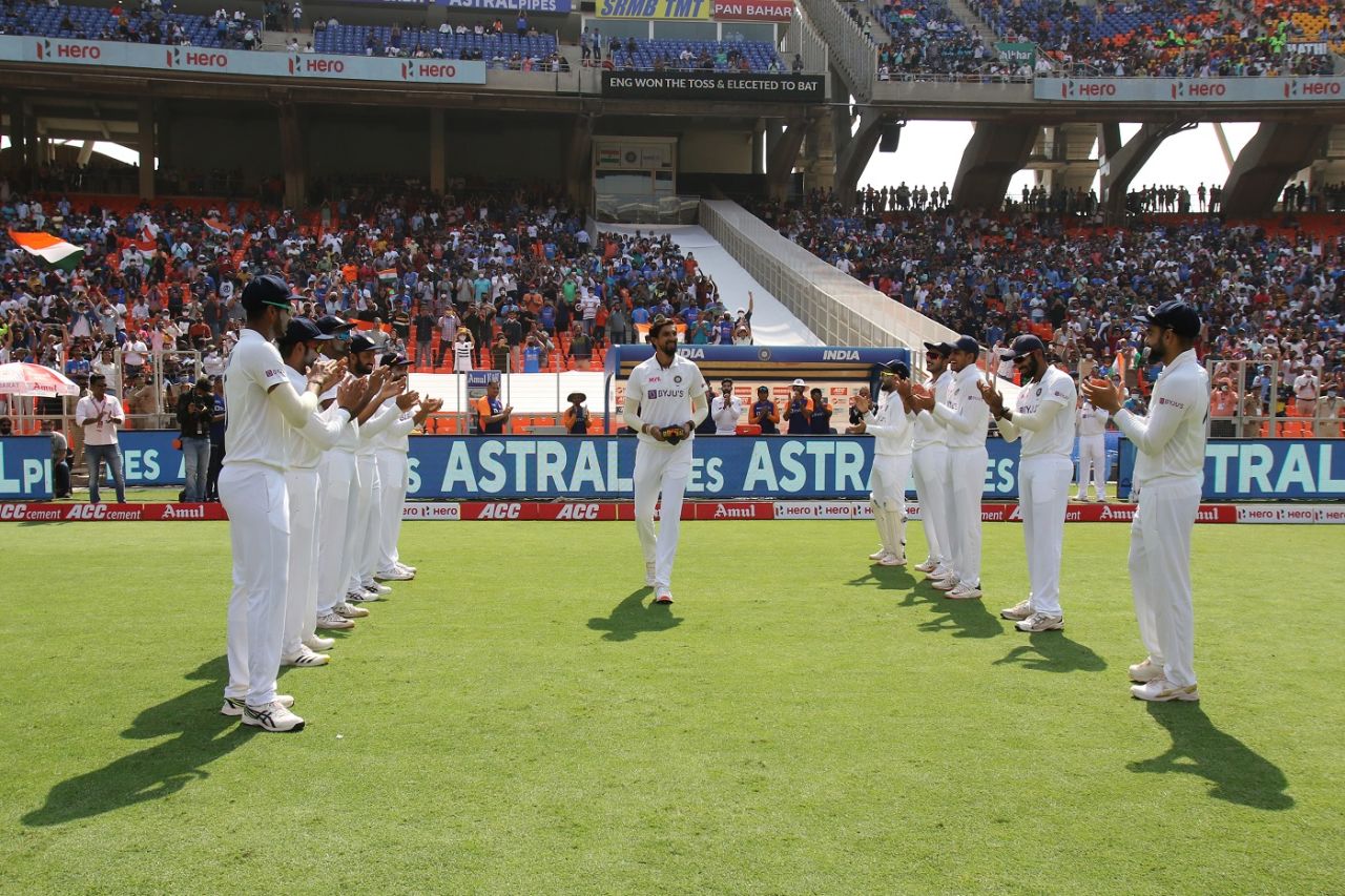 Ishant Sharma gets a guard of honour in his 100th Test, India vs England, 3rd Test, Ahmedabad, Day 1, February 24, 2021