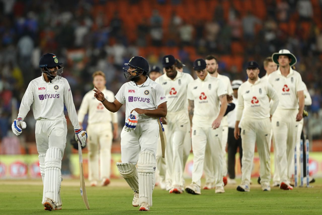 Shubman Gill and Rohit Sharma walk off the field with England following suit, India vs England, 3rd Test, Ahmedabad, Day 2, February 25, 2021
