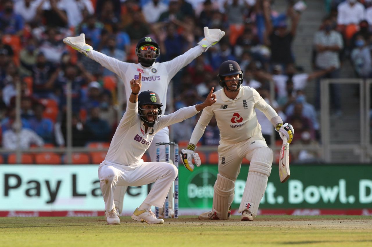 Virat Kohli and Rishabh Pant unsuccessfully appeal for Ben Foakes' wicket, India vs England, 3rd Test, Ahmedabad, 1st day, February 24, 2021