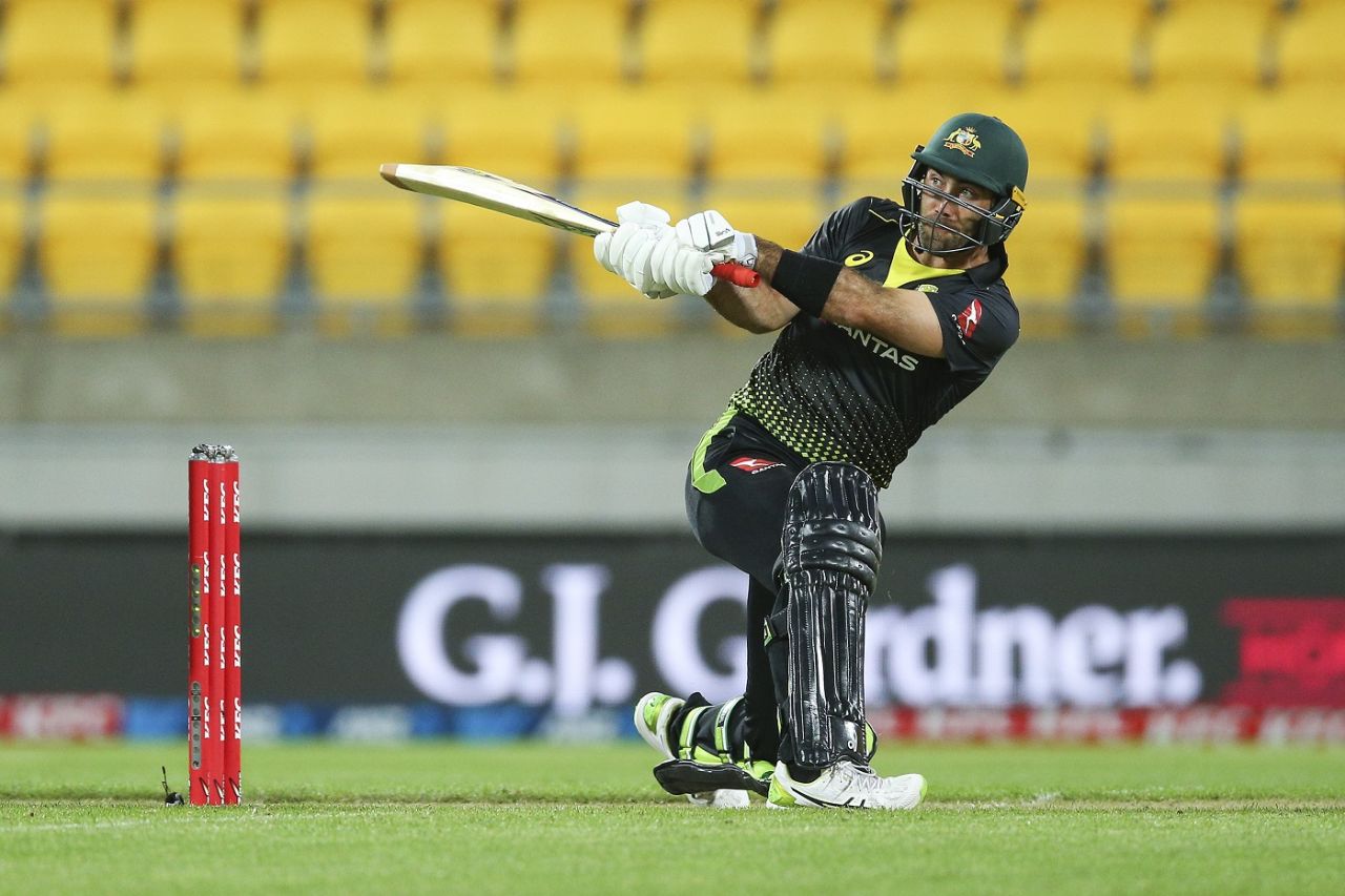 Glenn Maxwell plays a reverse sweep, New Zealand vs Australia, 3rd T20I, Wellington, March 3, 2021