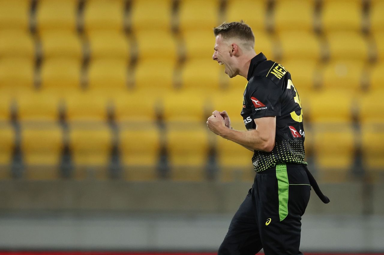 Riley Meredith celebrates after getting Kane Williamson, New Zealand vs Australia, 3rd T20I, Wellington, March 3, 2021