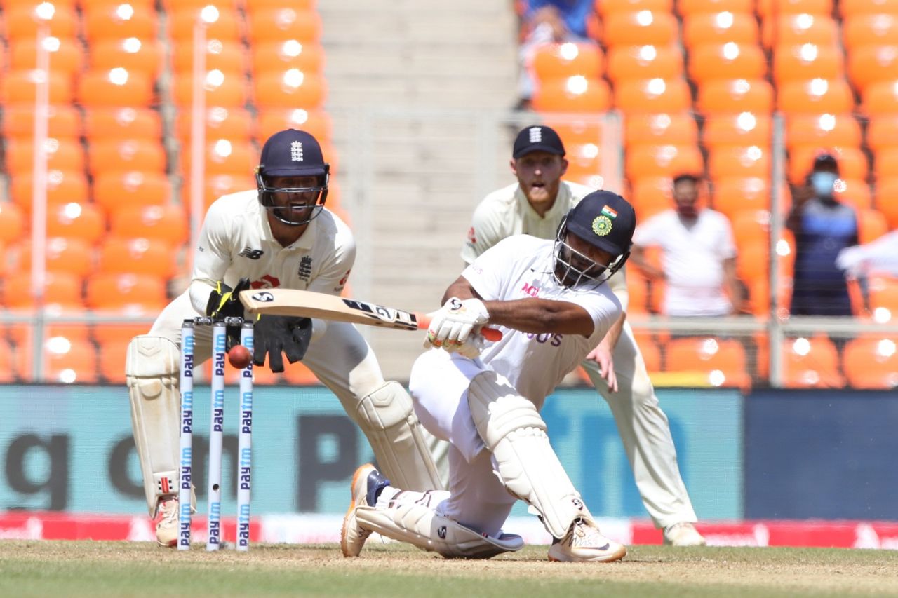 Rishabh Pant employs the sweep, India vs England, 4th Test, Ahmedabad, 2nd Day, March 5, 2021