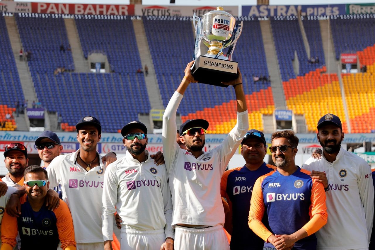 Axar Patel holds the trophy aloft, India vs England, 4th Test, Ahmedabad, 3rd day, March 6, 2021